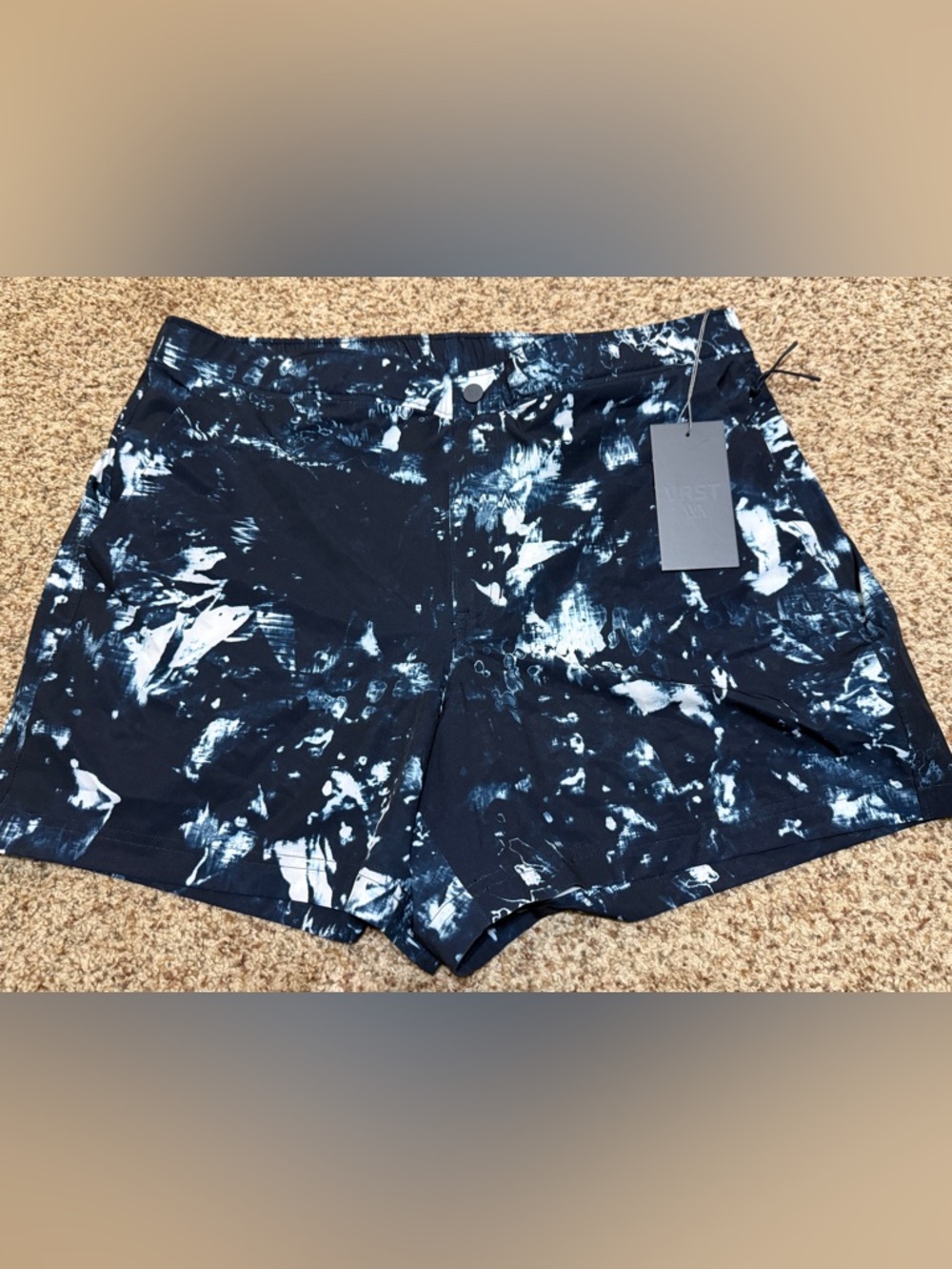 VRST Mens Resort 5 Inch Print Hybrid Shorts Indigo Craft Slim Fit Size L NWT